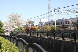 三鷹台駅